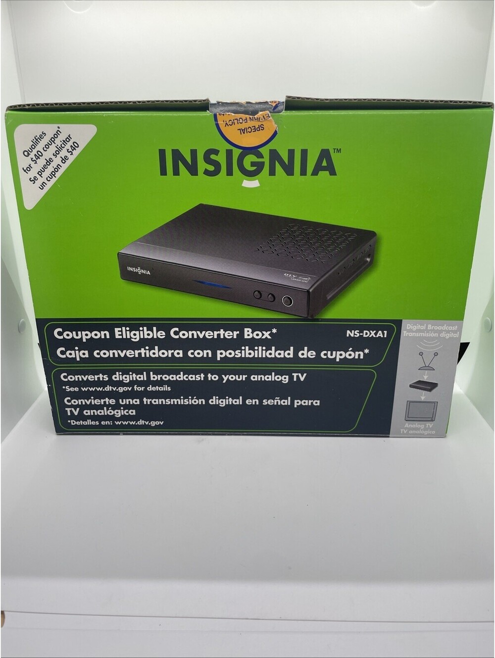 Insignia NS-DXA1 Digital-to-Analog Converter console And Controller